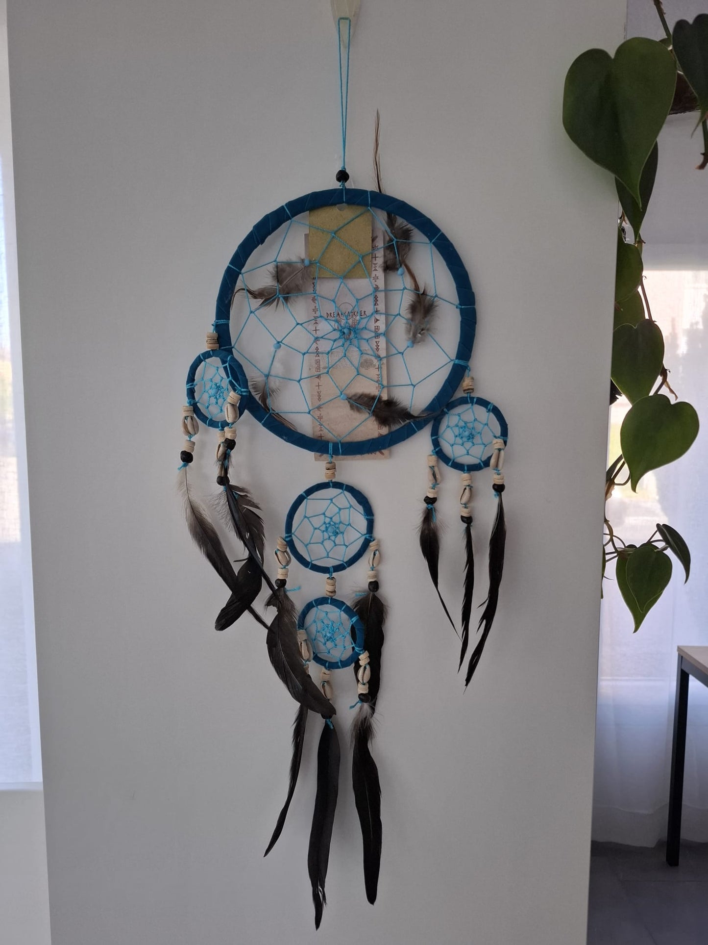 Traumfänger Mobile mit Kauri Muscheln Leder 50cm (türkis)