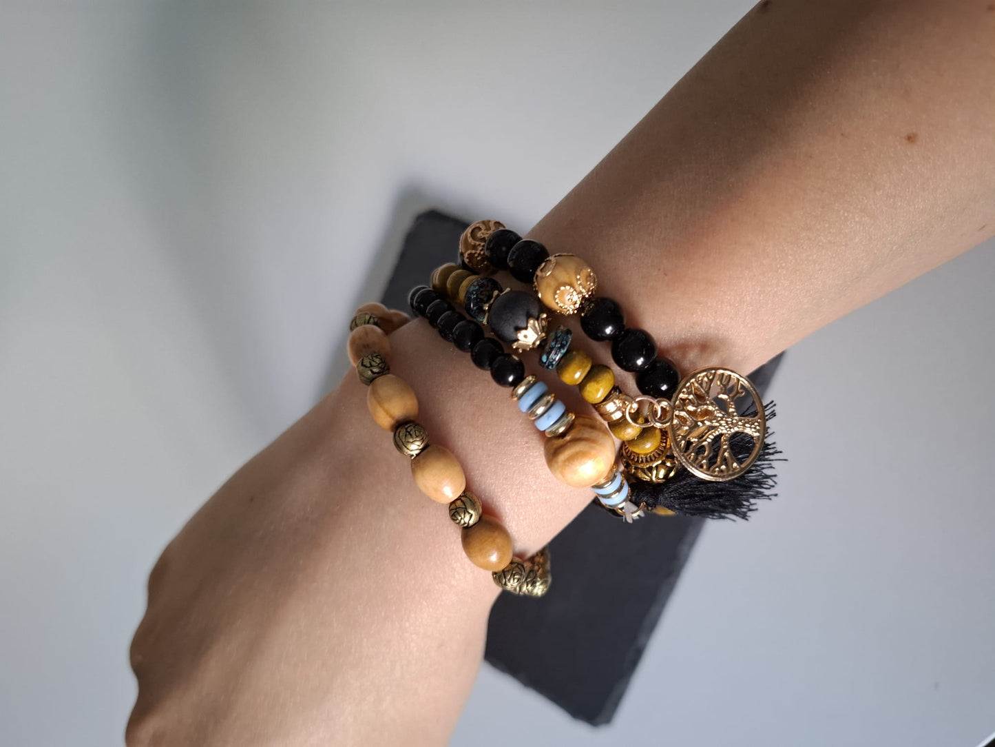 Armband Baum des Lebens schwarz, Holz- und Resinperlen, 6cm flexibel