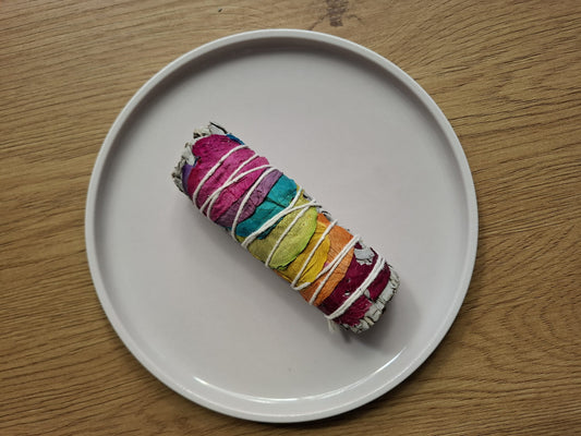 Chakra-Smudge Stick mit Rosenblüten, ca. 30 g